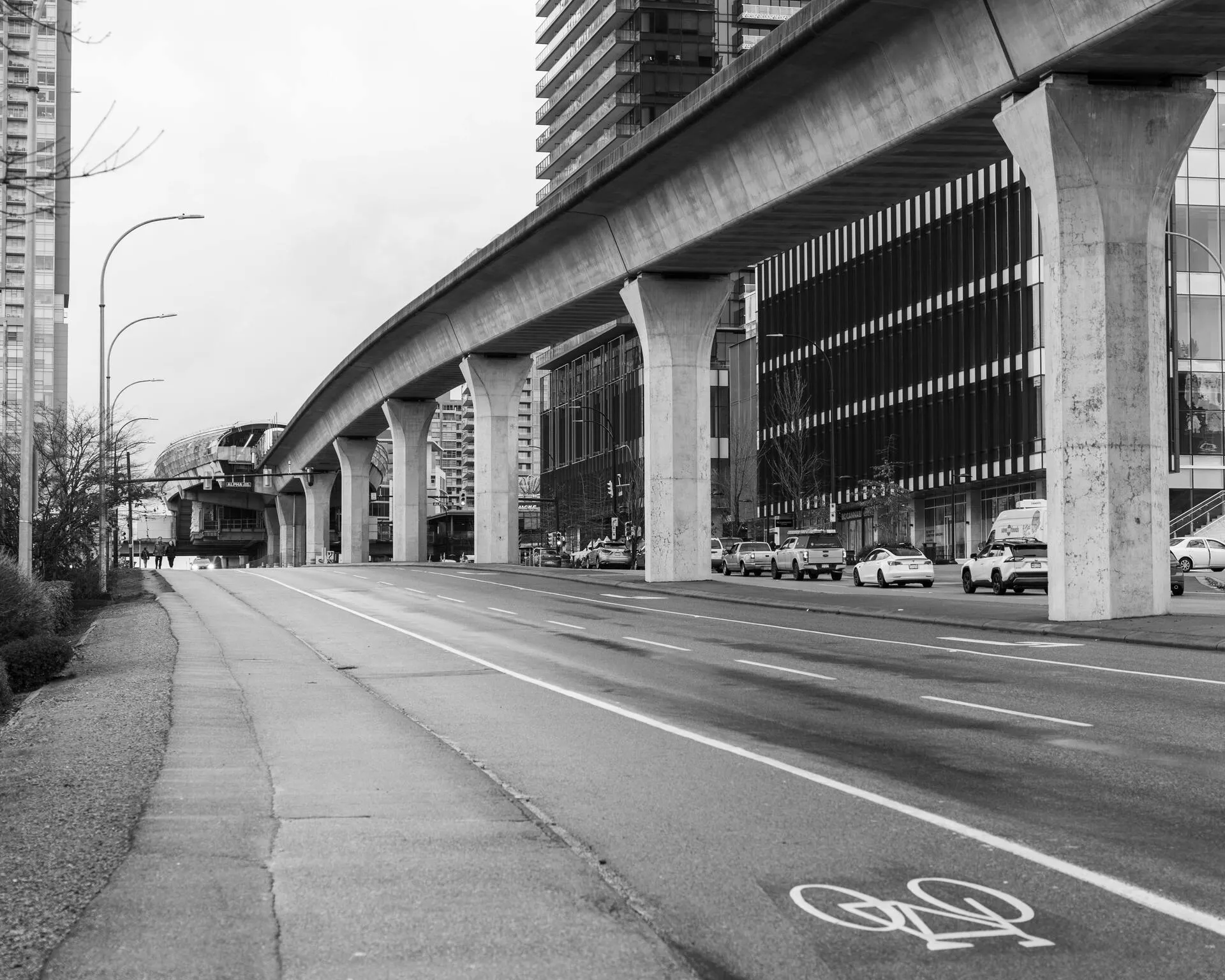 Urban street scene with a viaduct and bike lane near Richmond